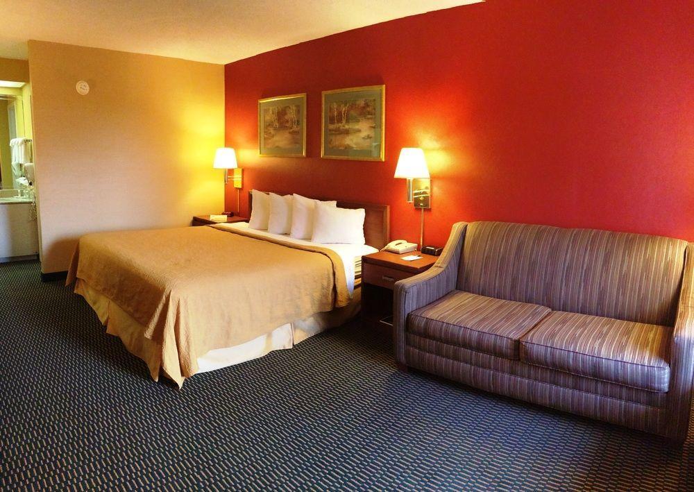 Quality Inn Christiansburg - Blacksburg Bagian luar foto