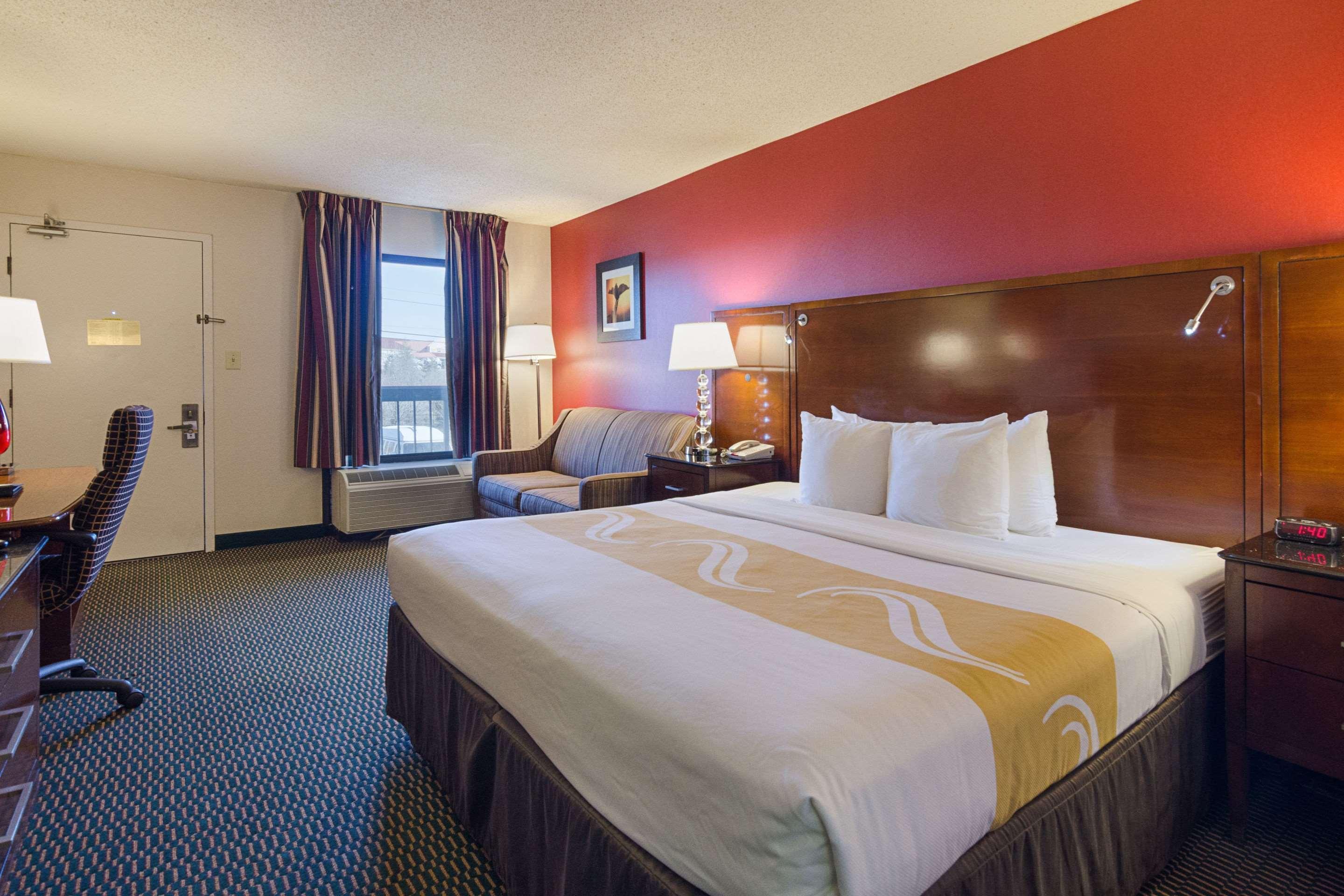 Quality Inn Christiansburg - Blacksburg Bagian luar foto