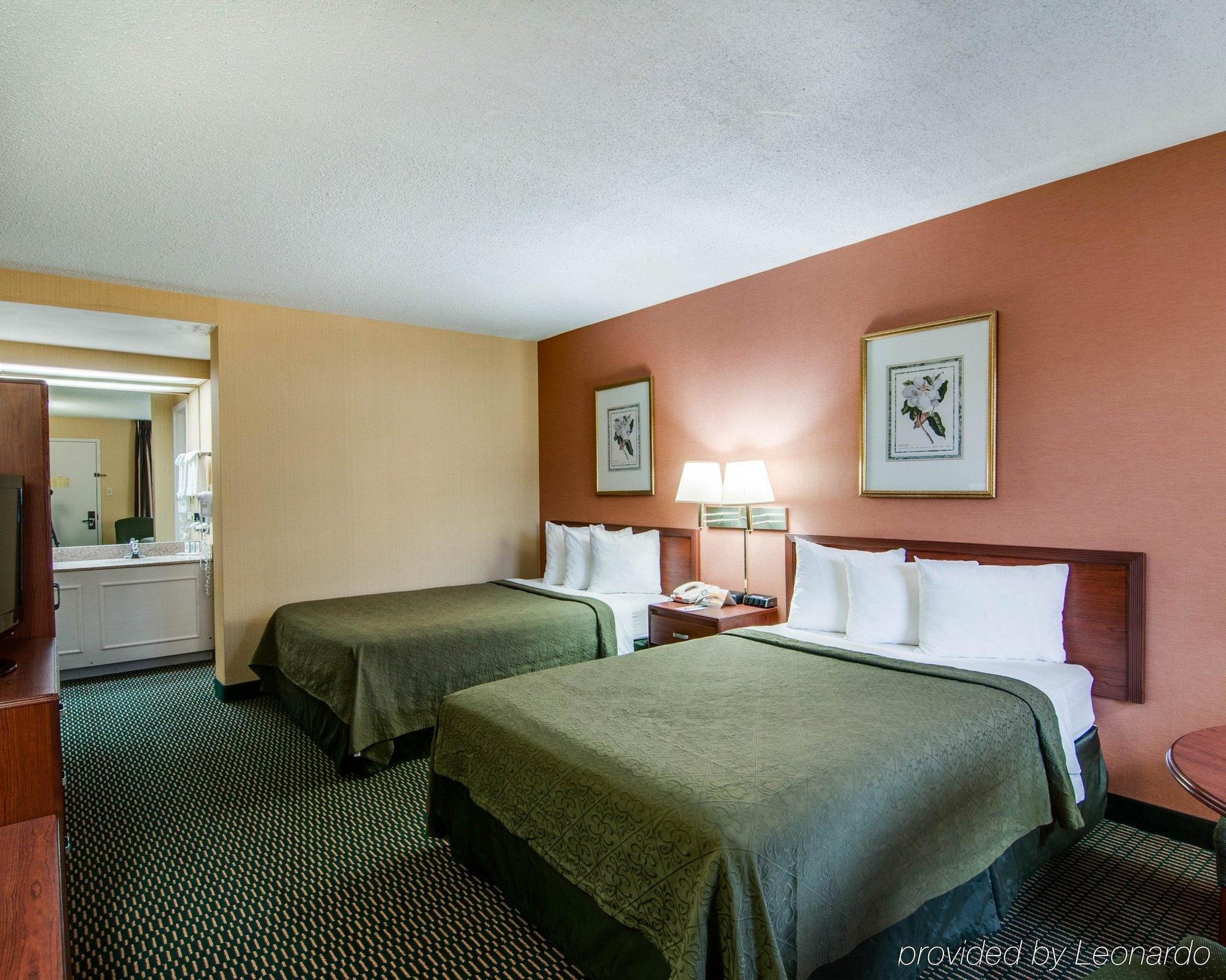 Quality Inn Christiansburg - Blacksburg Bagian luar foto