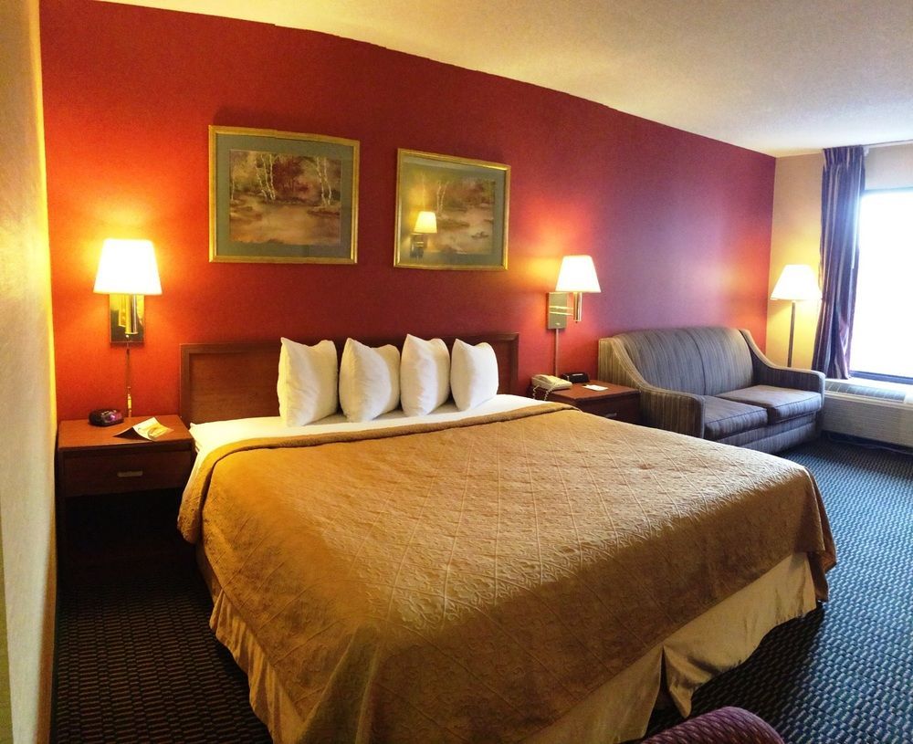 Quality Inn Christiansburg - Blacksburg Bagian luar foto